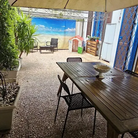 House In The Center Of