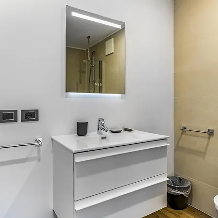 아파트 Penthouse Terrace Piranesi 4pax Wifi