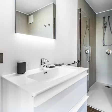 아파트 Penthouse Terrace Piranesi 4pax Wifi