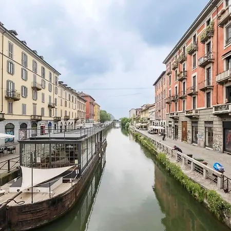 Apartament Brand New 3 Bedrooms In Navigli Area Mediolan