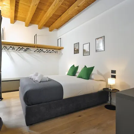 Appartamento Just Urban - Boutique With Parking And Gym