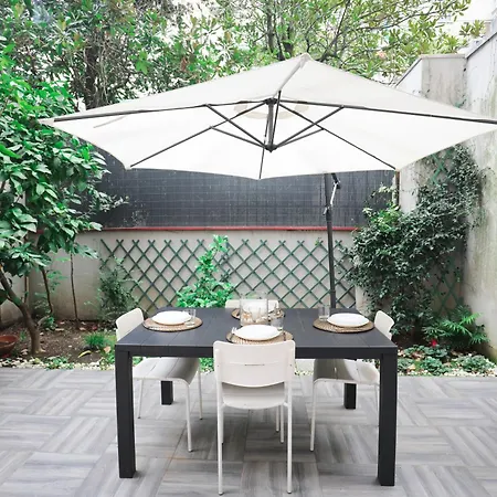 Little Kingdom * Mediolan