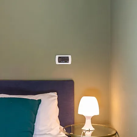 - Alzaia Naviglio Grande Apartamento Milán