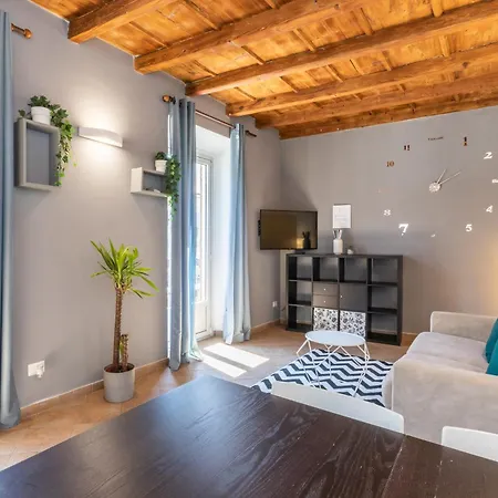 - Alzaia Naviglio Grande Apartamento Milán