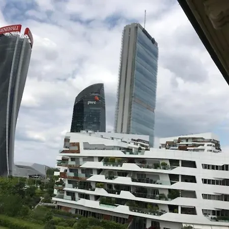 Incantevole Panoramico Nel Parco Citylife Apartamento Milão
