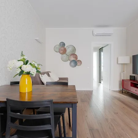 Guesthost - La Ringhiera Dell'acquabella Милан