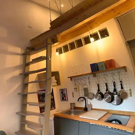 M20, Isola Garibaldi Apartment