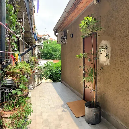 M20, Isola Garibaldi Apartment