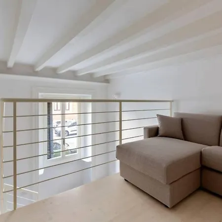 Luxury Duplex Corso Magenta 3pax-wifi דירה *