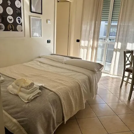 Accogliente - * Milaan