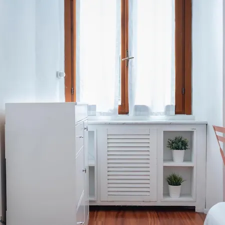 New! Lovely & Friendly In Center D Daire Milano