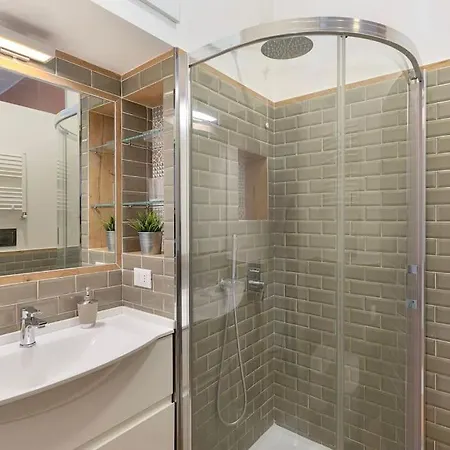 Flat, Deangeli Milan-100m M1 Milaan