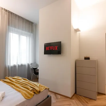 Elegant Design Apartmentduomo-naviglia/c E Wi-fi Милан