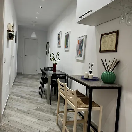 Four Bedroom In The Centre Of The