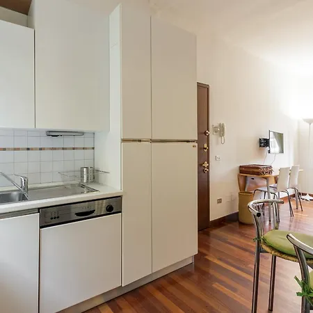 Apartment Navigli - Cozy Studio In Darsena By Rentopolis Milan