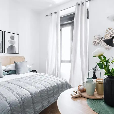 Lägenhet Easylife - - Lecco 11 P1 - Porta Venezia *