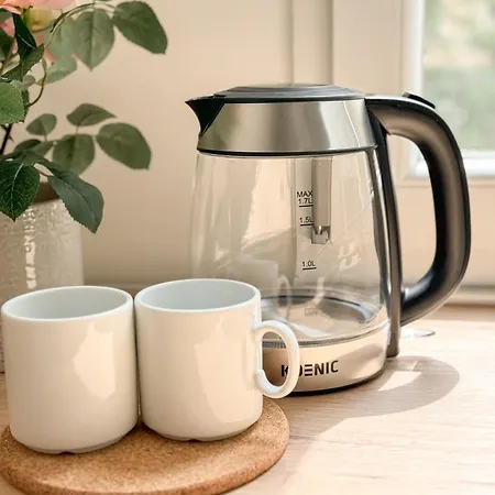 Exclusive Apartment - Next To The Metro *