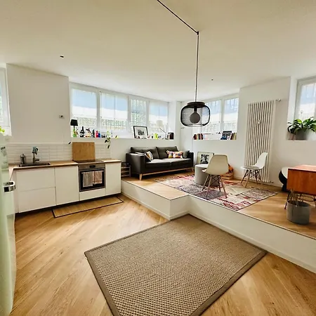 Work And Relax In Apartment Milan