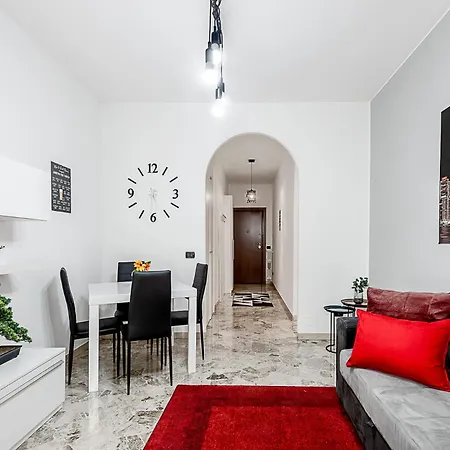 Stayeasy Staro5 - 5 Minutes To Udine Subway * Mailand