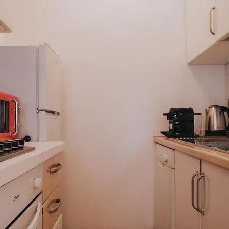 Navigli Darsena Apartment Milan