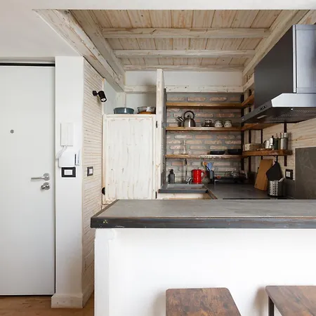 Апартаменты Su 2 Livelli- Universita Iulm Милан