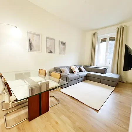 La Dolce Vita - Moscova 2 Apartmán *