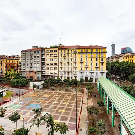 Piazza Gramsci Amazing With Balcony - Collection Apartament Mediolan
