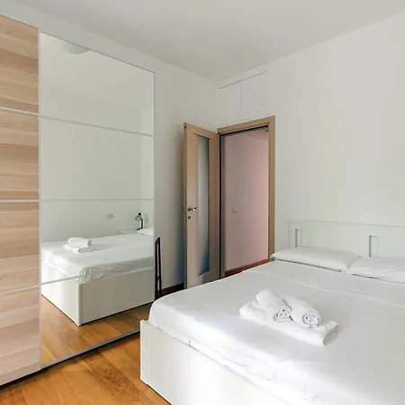 Broggi Buenos Aires-porta Venezia By Halldis Apartman *