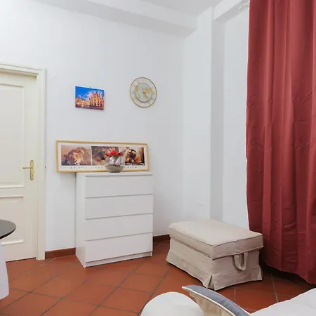 公寓 Sanzio City Escape - 15min From Duomo 米兰