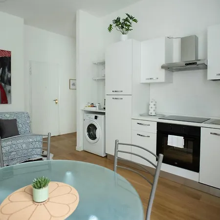 Elegante Ippodromo ميلان