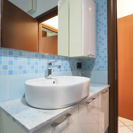 Primopiano - Columella * מילאנו