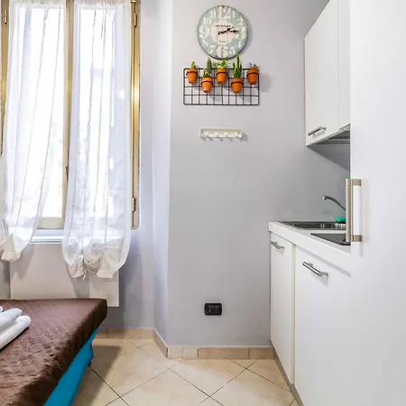 Apartment Domusmi Alessi *