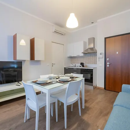 Youhosty - Bligny7 Bis Apartment