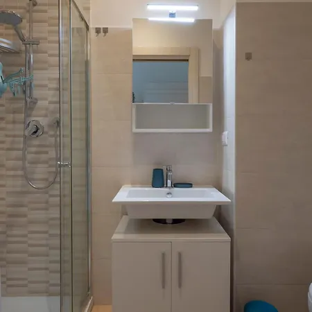 I Host - Rogoredo 49 アパート *