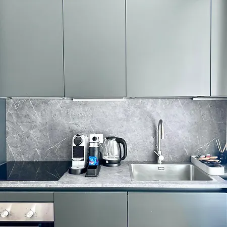 And Beauty Duomo - Pink Μιλάνο