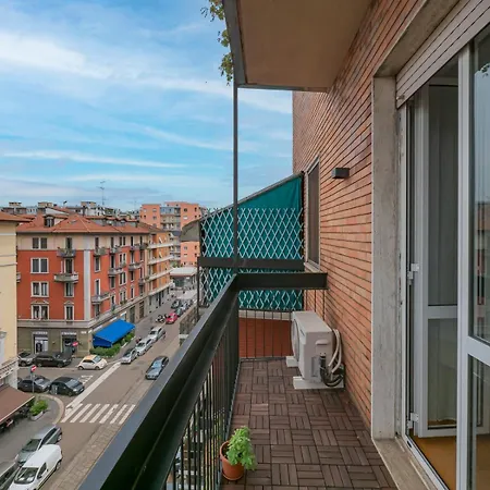 Xenia - Colorful In Citta Studi Area * Milano