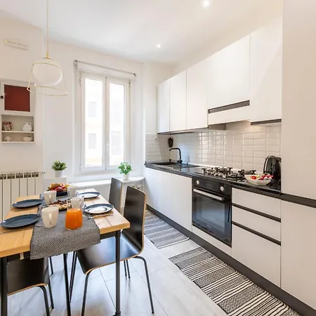 Lägenhet Pomponazzi, 4 Bilocale In Zona Bocconi Navigli *