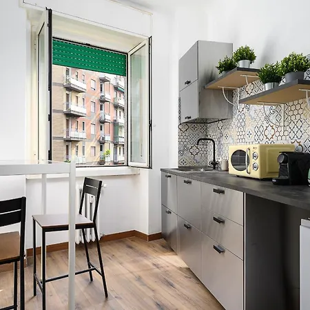 Insubria 8-2 - Monolocale Cool Milano