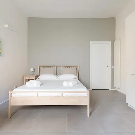 Апартаменты Guesthost - Corso Vercelli Cosy And Bright *