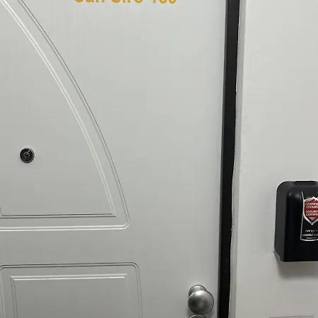 San Siro 139 בית הארחה 3*