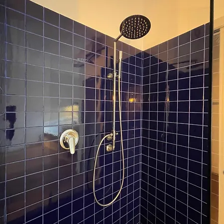 Appartamento Elegante Bilocale De Angeli - Mirable Pm