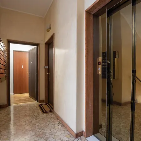 Apartment Viale Troya Modern Bilo - Design District *