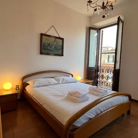 Appartamento Centro Storico Vista Colonne San Lorenzo *