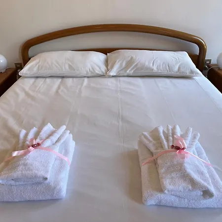 Appartamento Centro Storico Vista Colonne San Lorenzo *