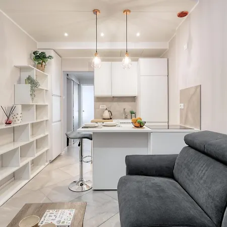 Joivy Modern Centre Flat Mailand