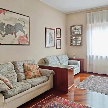 Elegante Attico Con Terrazza - Porta Venezia 米兰