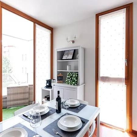 Caterina A 5 Minuti Da Fiere E San Siro Con Wifi-netflix-free Parking Daire Milano