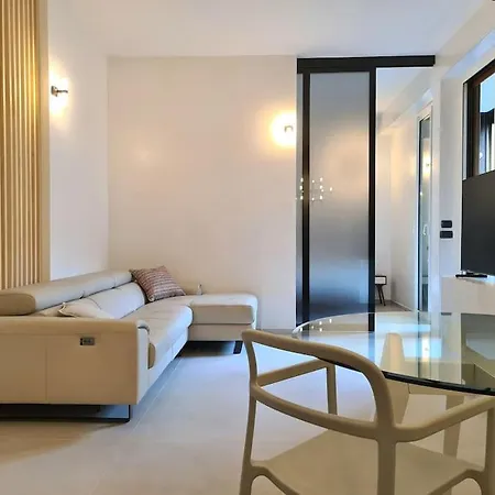 Porta Nuova Chic 公寓 *