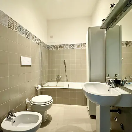 Oasis In The City- Private Garden Appartement *