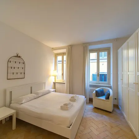 Disciplini A 5 Min Dal Duomo Apartament Mediolan